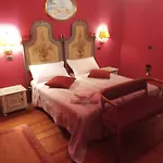 לינה וארוחת בוקר Casa Degli Amici טרוויסו